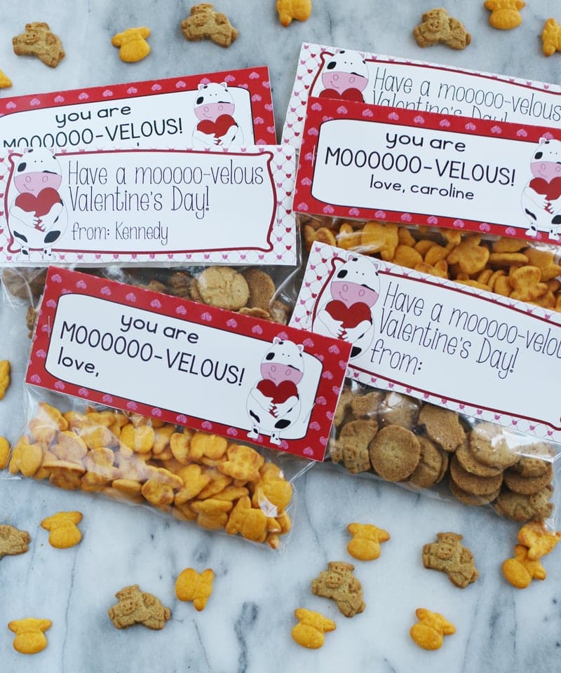 Valentine Idea for Class Party - cow shaped snacks from Horizon and Moo-velous printables!