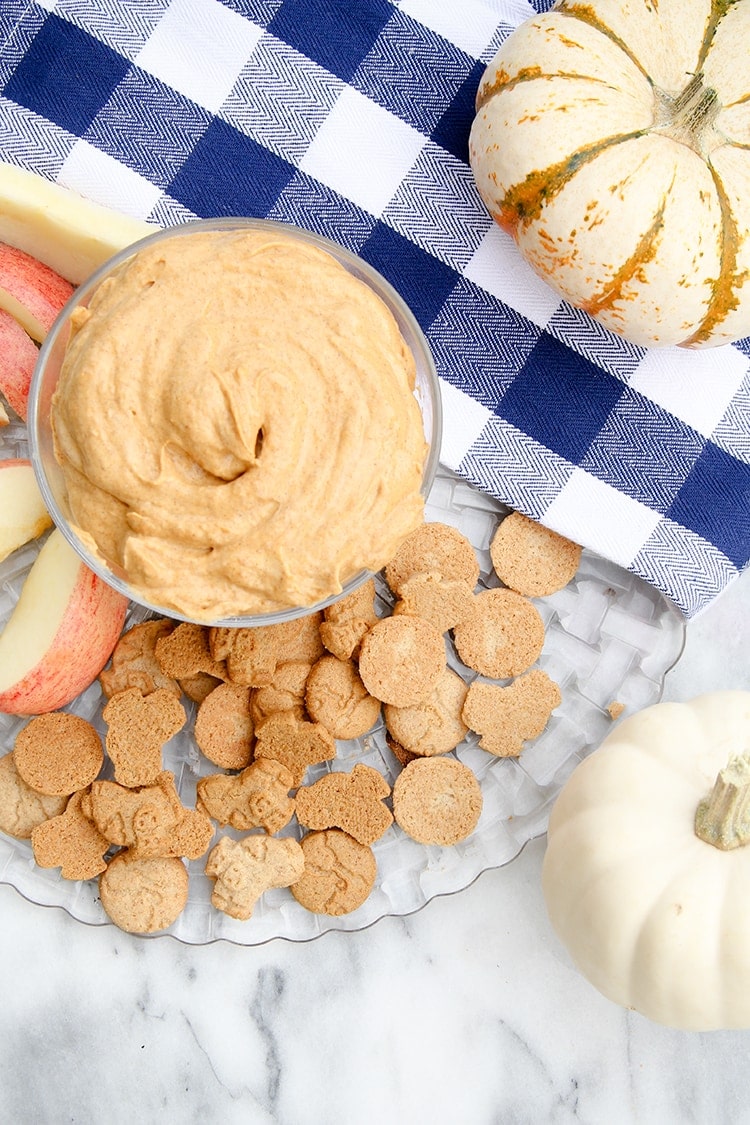 Pumpkin cheesecake dip - so easy and delicious!