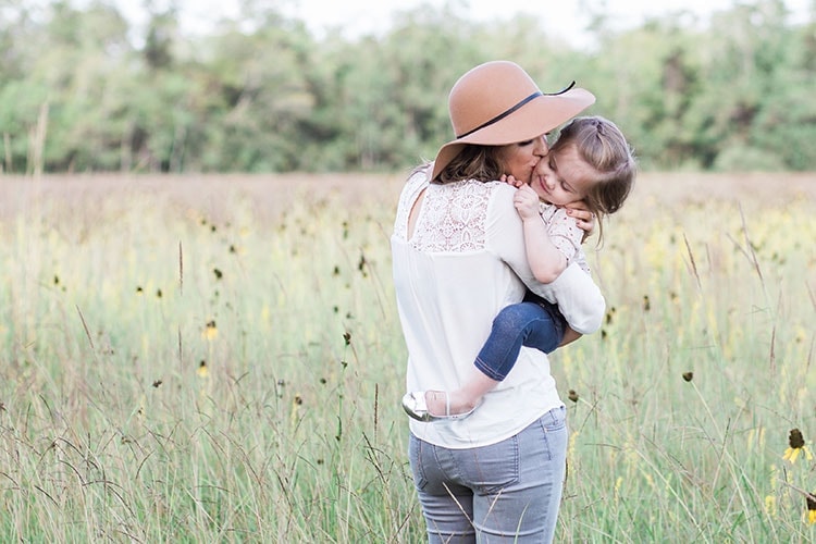 mommy kisses