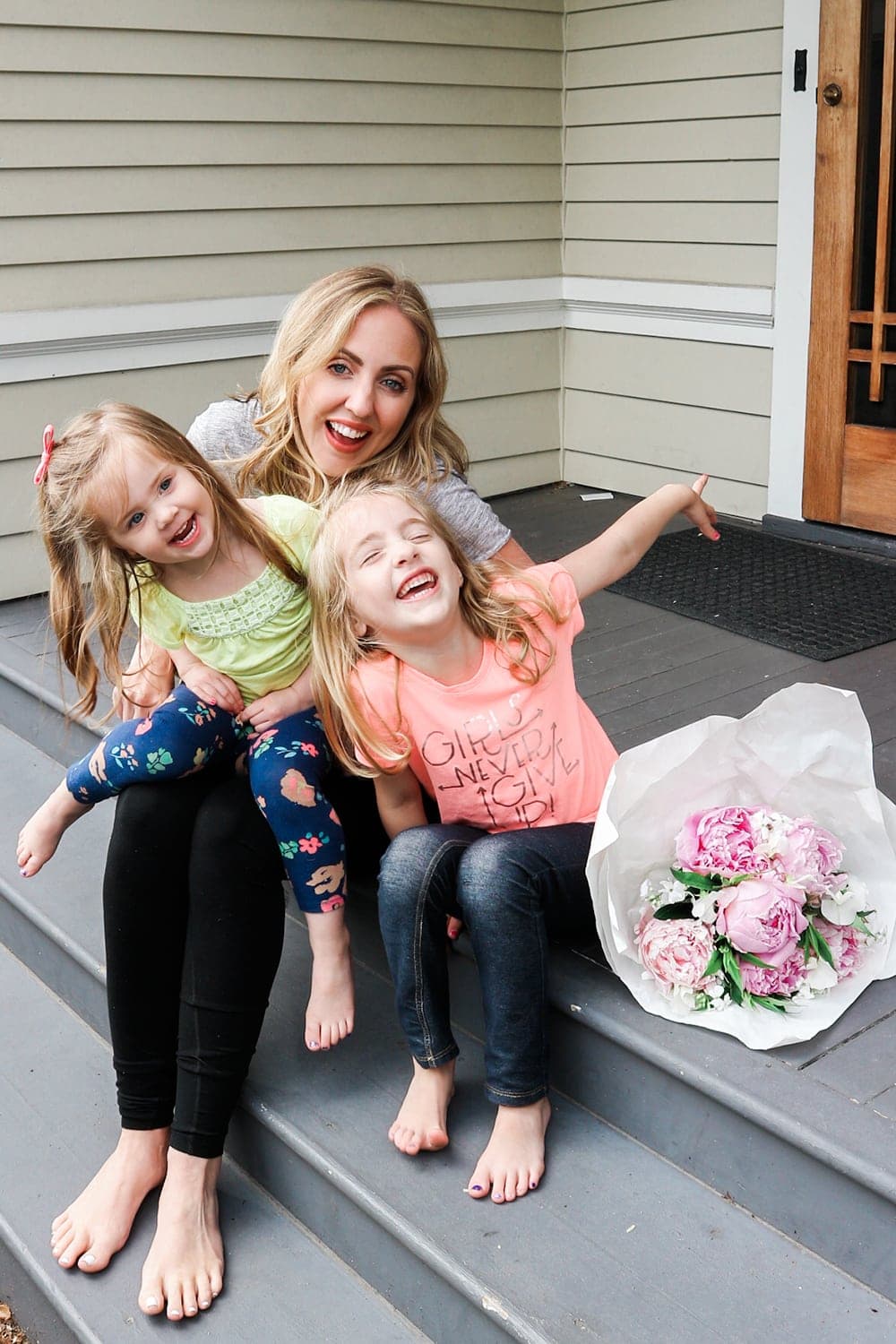 Seattle Travel Guide: Seattle with Kids by popular lifestyle blogger Meg O. on the Go