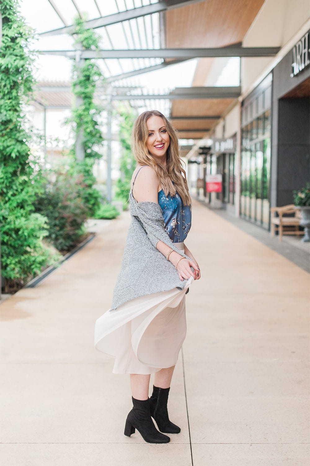 fall floral outfit with a twirly skirt