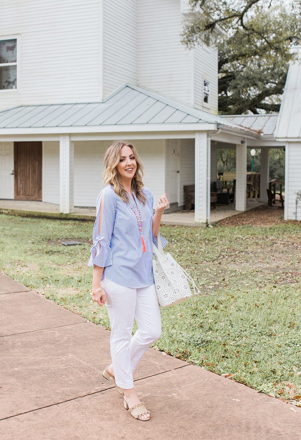 Houston blogger Meg O. on the Go shares a perfect spring outfit from the Avon Modern Southern Belle Collection