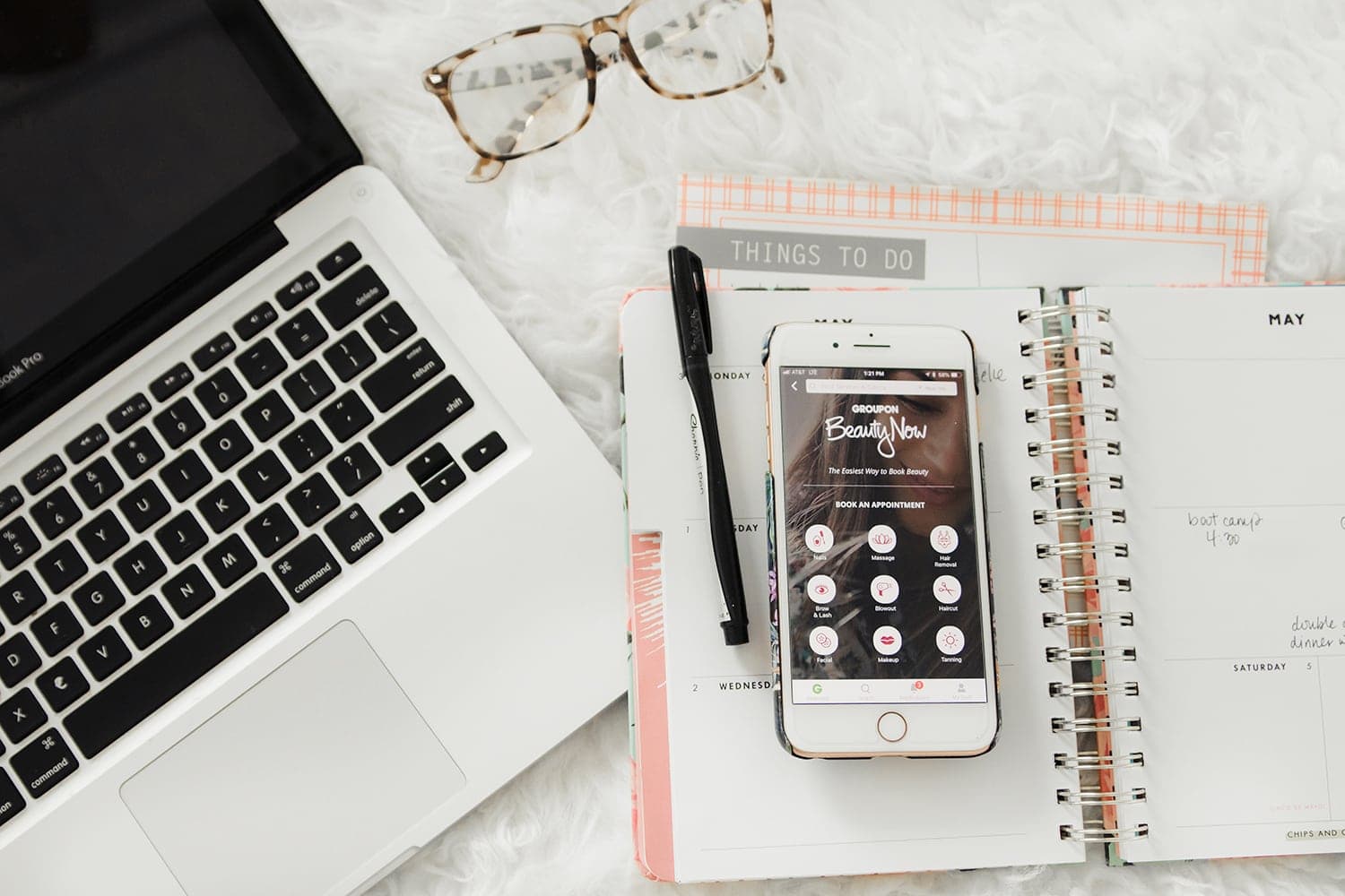 Houston beauty blogger Meg O. on the Go shares how the easiest way to book a beauty service using Groupon Beauty Now