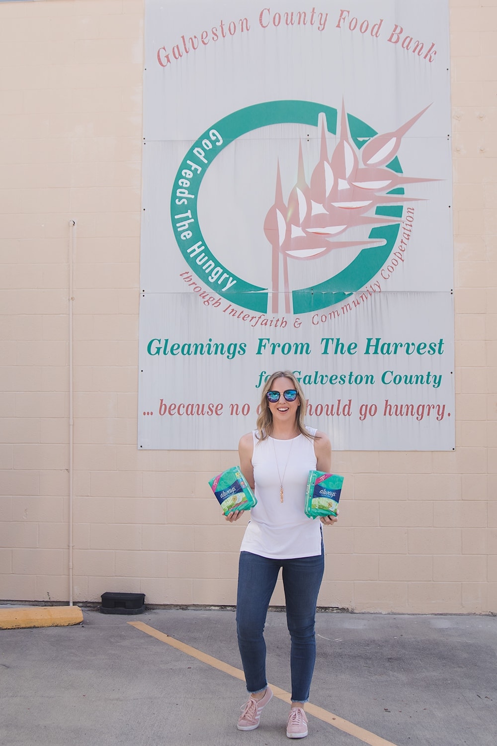 Always Brand and Feeding America have come together to #EndPeriodPoverty