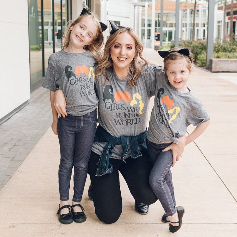 Mommy and me Hocus Pocus tees from Houston mommy blogger Meg O. on the Go