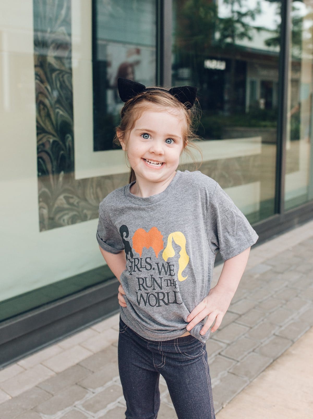 Mommy and daughter Halloween t-shirts, Hocus Pocus inspired by Houston Mommy Blogger Meg O. on the Go