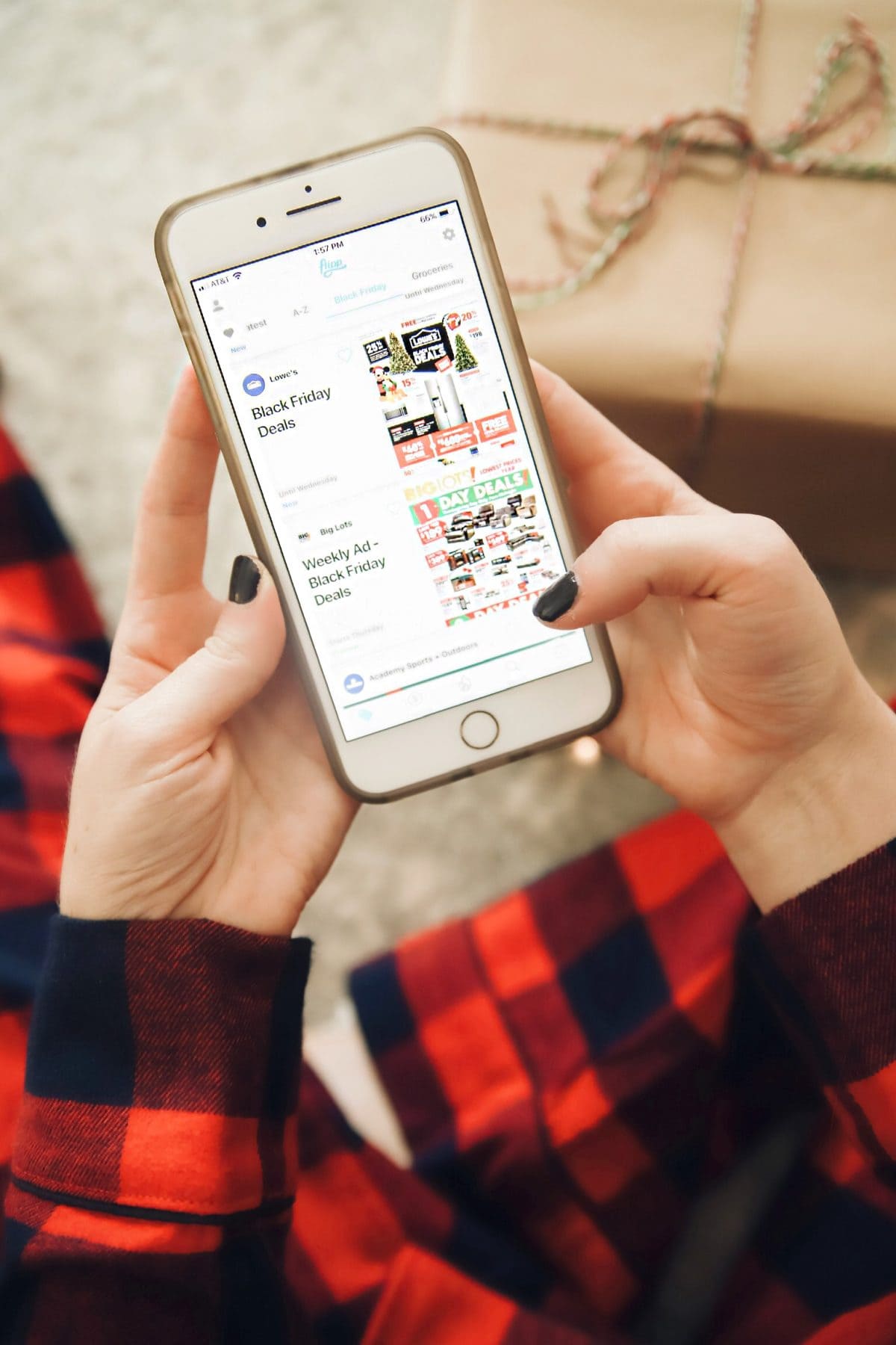 Houston blogger Meg O. on the Go shares how to simplify your Black Friday shopping with the Flipp app