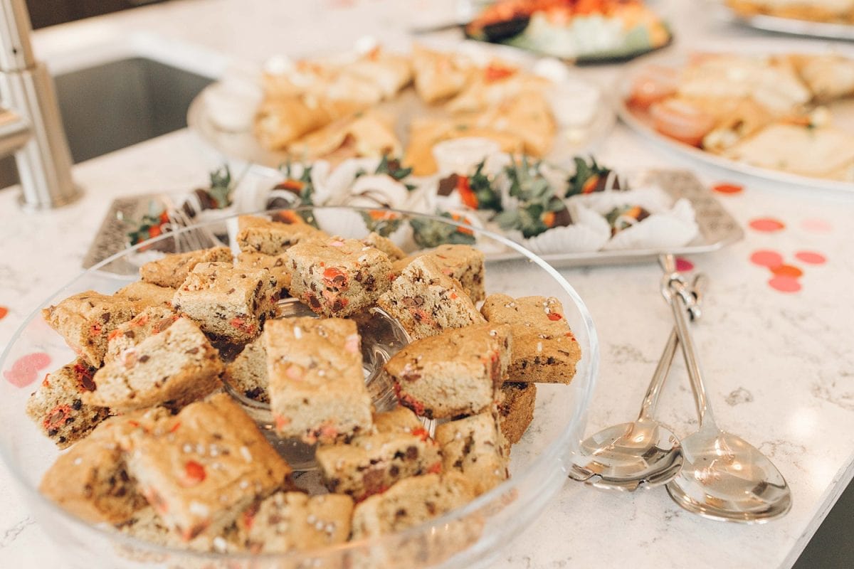 Houston blogger Meg O. shares a Galentine's Day Party at Latitude Med Center - a Houston luxury high rise apartment building - brunch food and Valentine's Day cookie bars