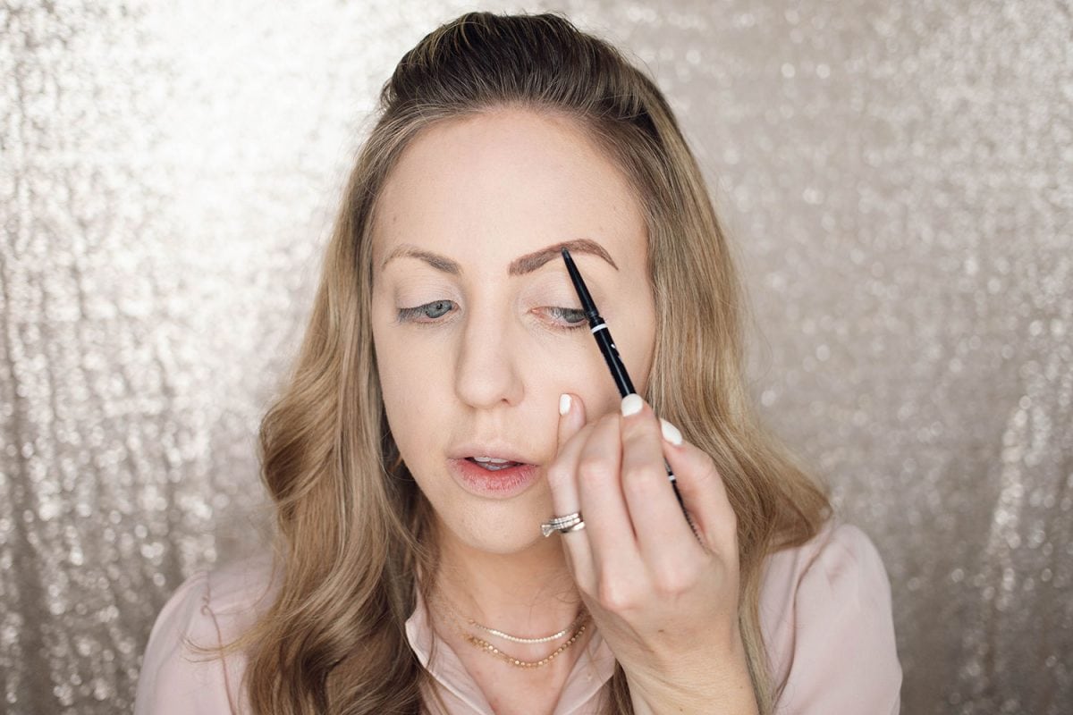 Houston beauty blogger Meg O. shares a spring makeup look - achieve dewy skin and glossy lips! NYX Micro Brow pencil for perfectly defined brows