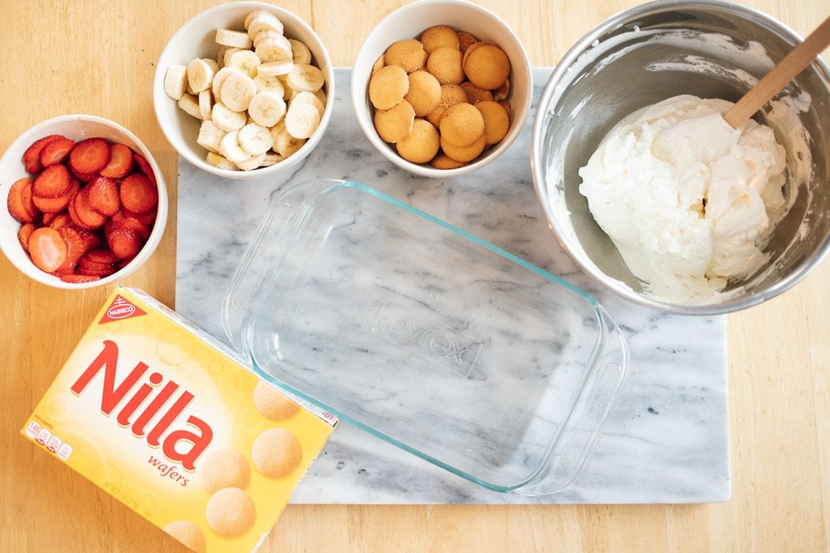 Easy strawberry banana icebox cake ingredients