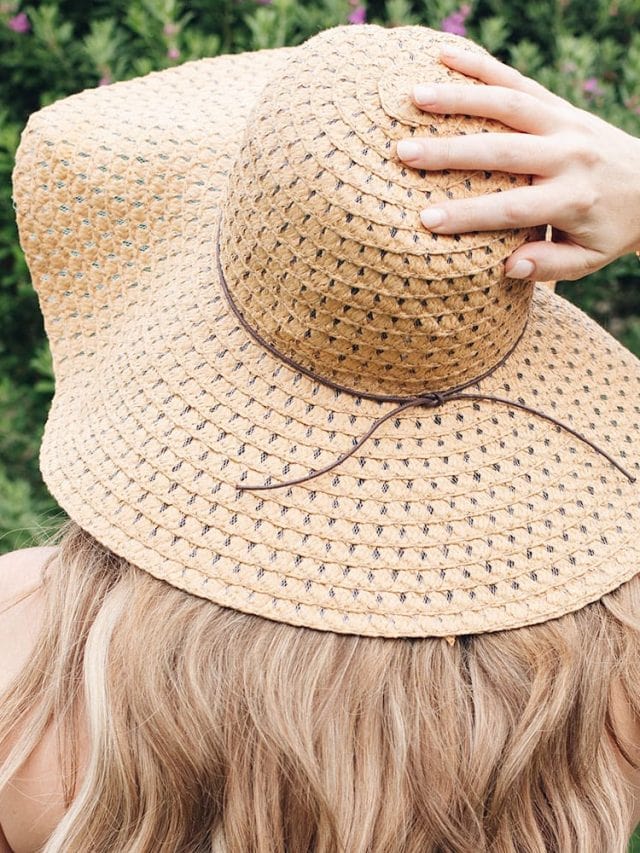 cropped-how-to-keep-your-hair-healthy-in-summer-sun-protection.jpg