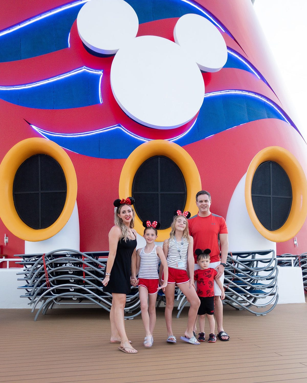 Disney magic cruise ship review - family of 5 disney cruise